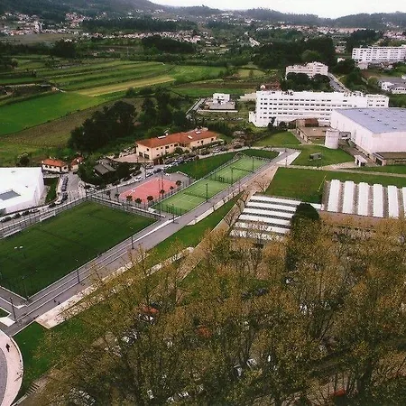 Residencial Dos Carvalhais 公寓 吉马良斯