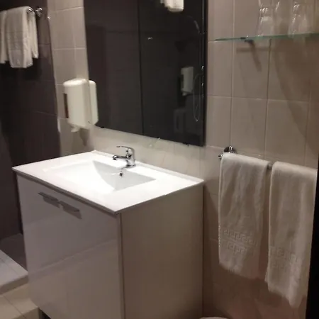 Residencial Dos Carvalhais 公寓 吉马良斯